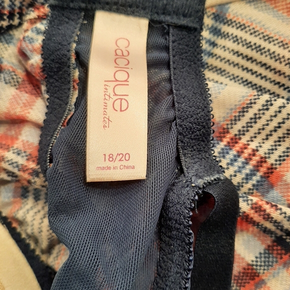 Cacique Intimates Lingerie Size 18/20 - Picture 3 of 15